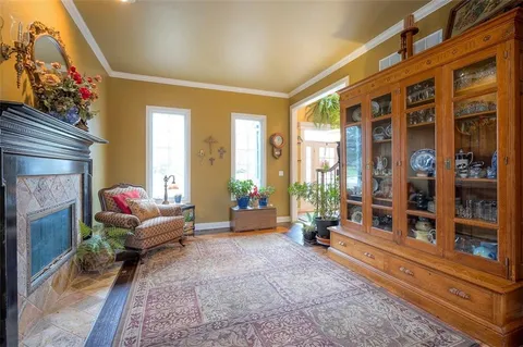 $1,100,000 | 4512 Iron Horse Drive, Leawood, KS 66224