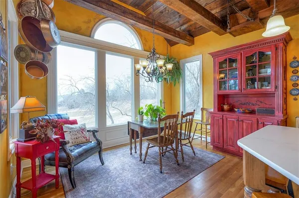 $1,100,000 | 4512 Iron Horse Drive, Leawood, KS 66224