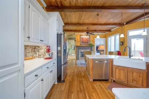 $1,100,000 | 4512 Iron Horse Drive, Leawood, KS 66224