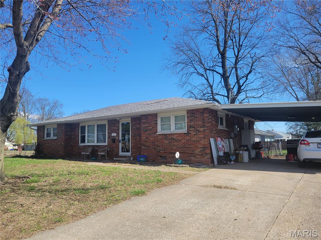 600 South Old St Louis Road Hartford, IL 62048 - Photo 2 of 29 Gallery Image 2