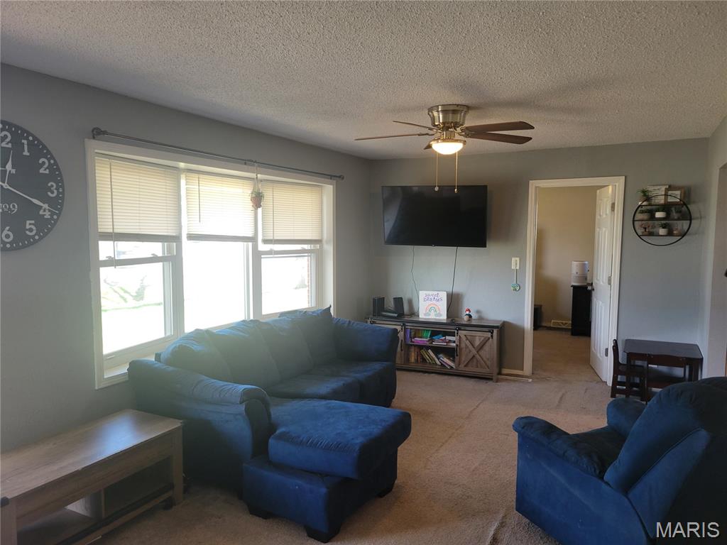 600 South Old St Louis Road Hartford, IL 62048 - Photo 10 of 29 Gallery Image 10