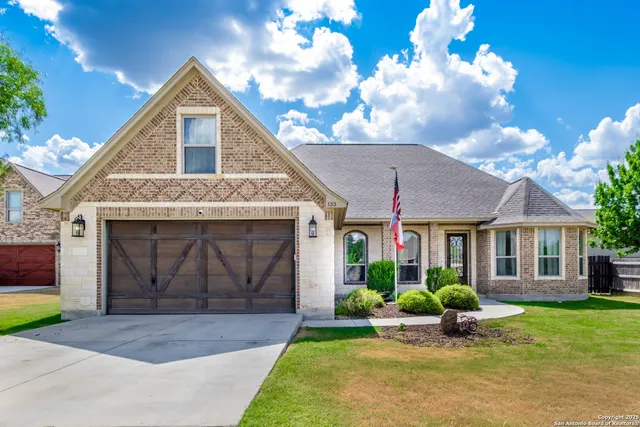 $475,000 | 133 Mulhouse Circle, Castroville, TX 78009