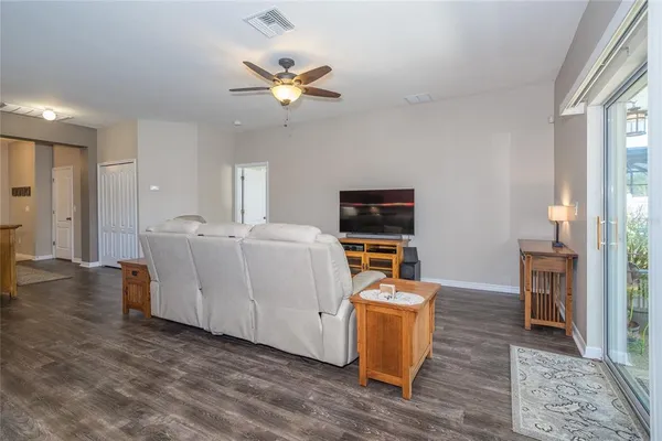 $329,000 | 12205 Fairlawn Drive, Riverview, FL 33579