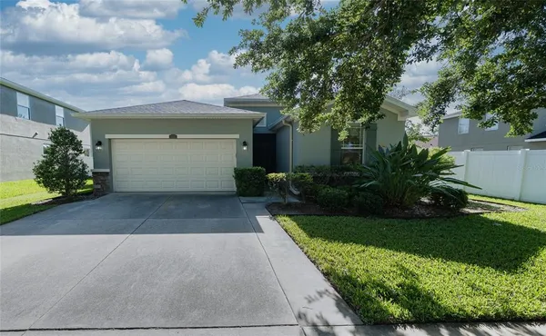$329,000 | 12205 Fairlawn Drive, Riverview, FL 33579