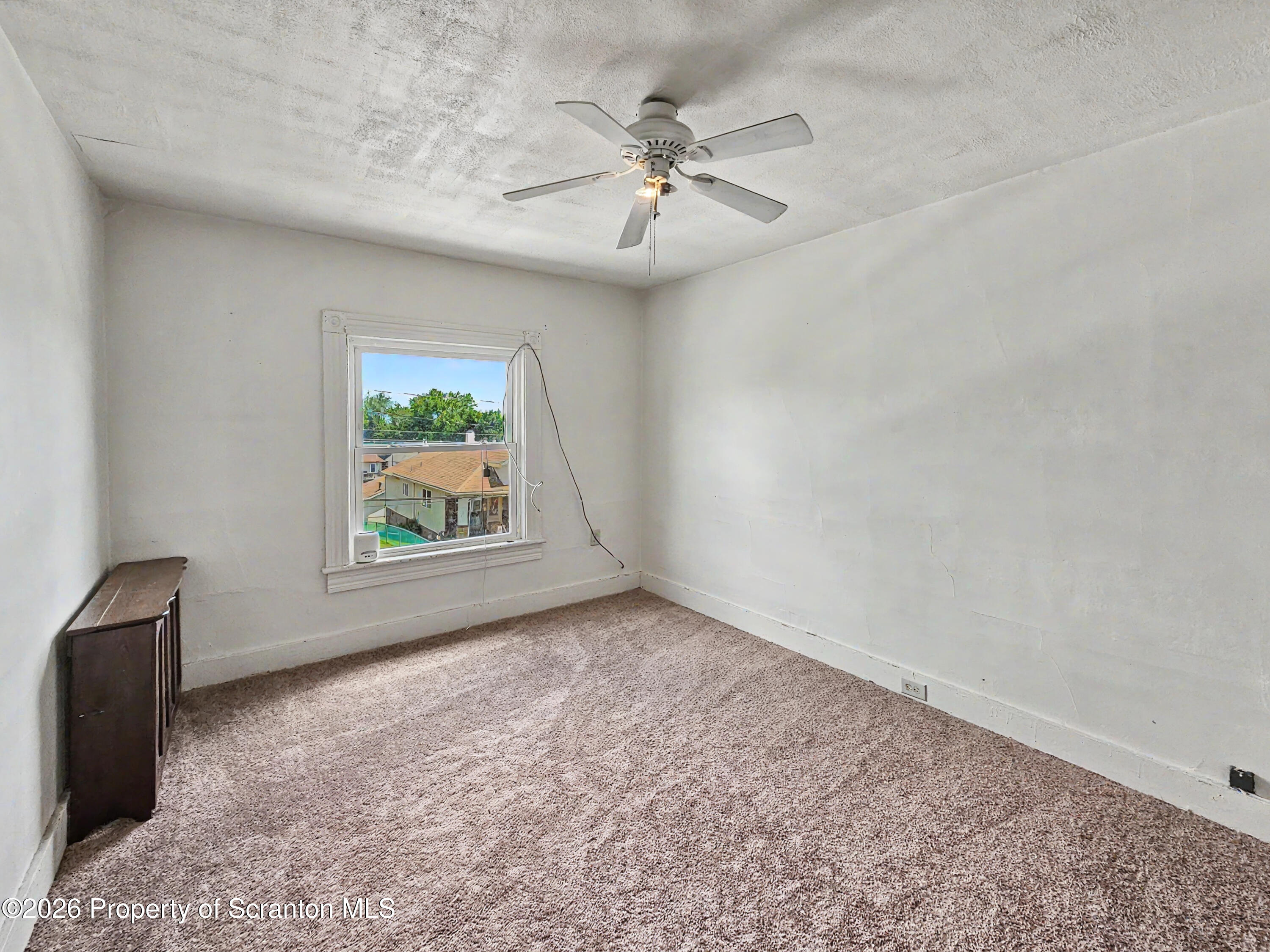 1315 Farr Street, Unit 2 Scranton, PA 18504 - Photo 5 of 10 Bed 1