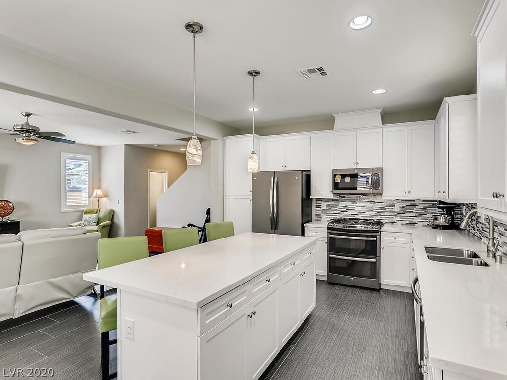 5872 Rustic Prairie Street Las Vegas, NV 89148 - Photo 11 of 26 Gallery Image 11