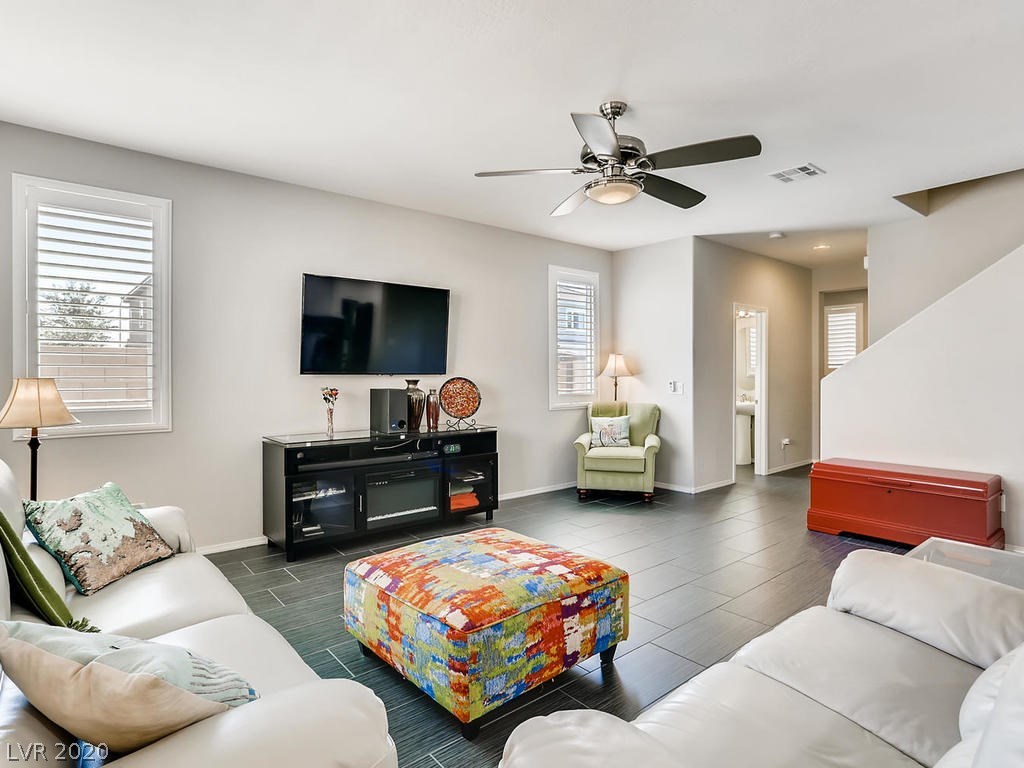 5872 Rustic Prairie Street Las Vegas, NV 89148 - Photo 6 of 26 Gallery Image 6