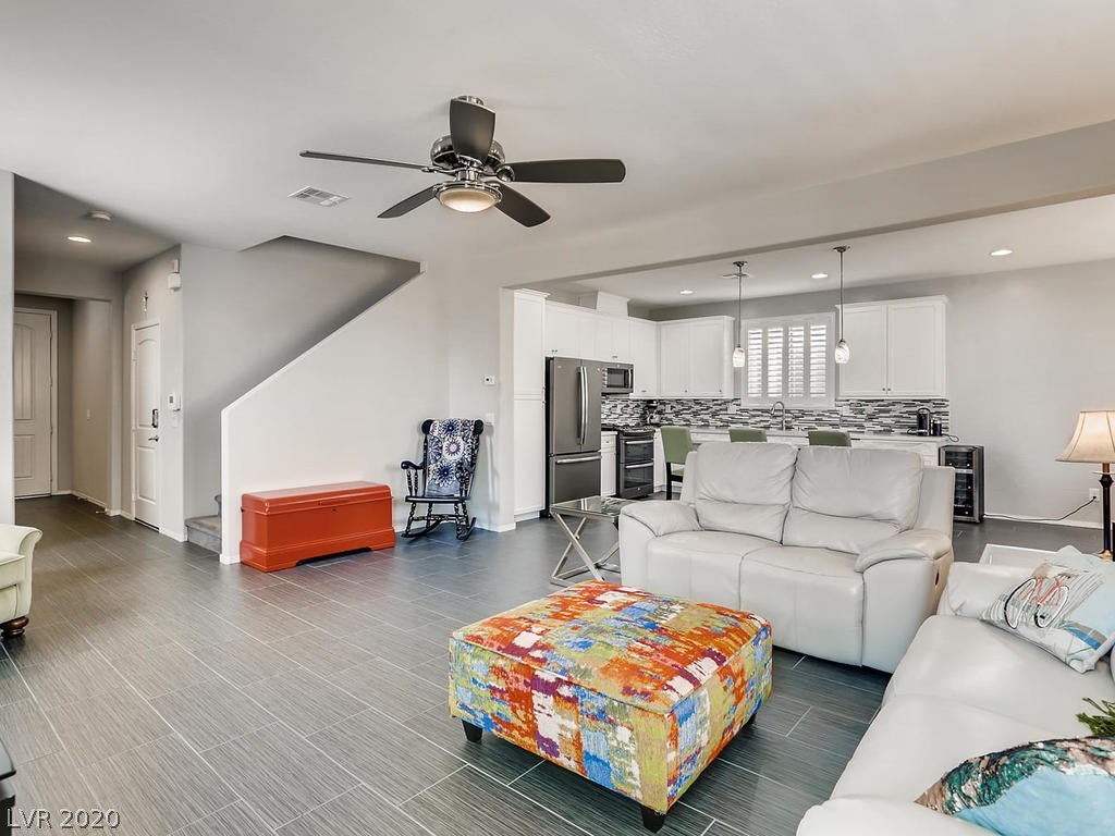 5872 Rustic Prairie Street Las Vegas, NV 89148 - Photo 7 of 26 Gallery Image 7