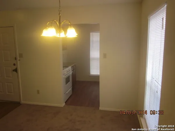 $1,095 | 5032 Mayspring, San Antonio, TX 78217