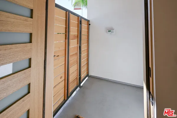 $2,200 | 11241 Morrison Street, Unit 7, North Hollywood, CA 91601