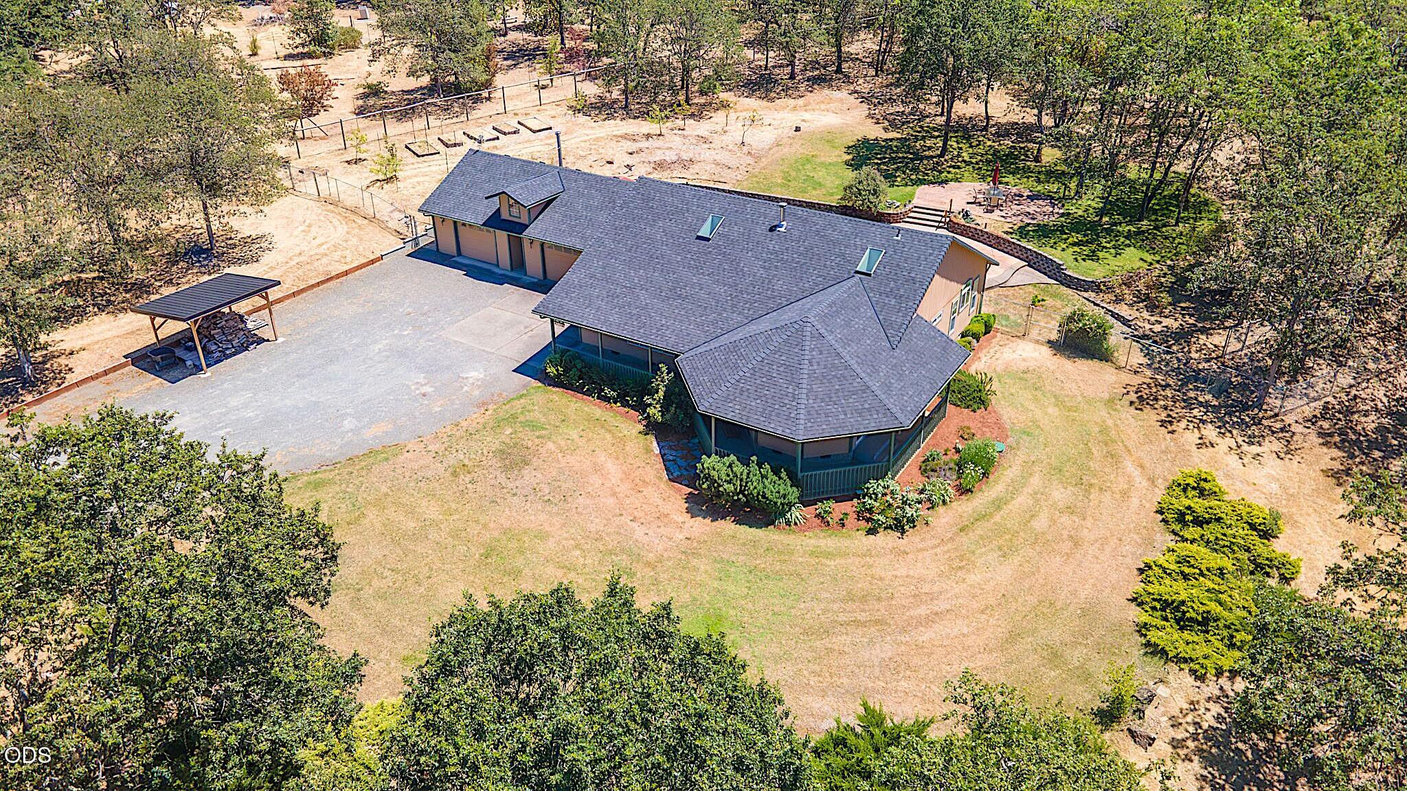 371 Castle Creek Road Grants Pass, OR 97526 - Photo 66 of 71 Gallery Image 66