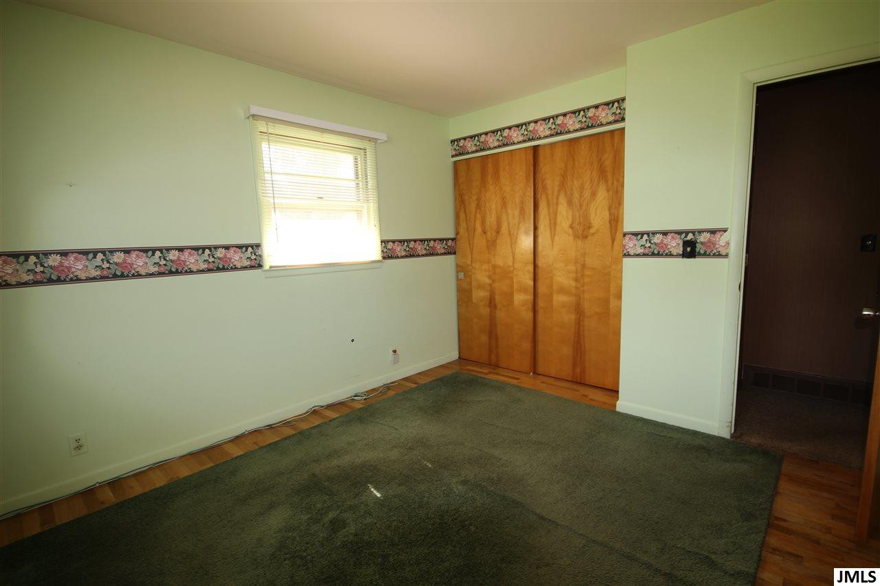 1222 Rockefeller Drive Jackson, MI 49203 - Photo 9 of 21 Photo 9
