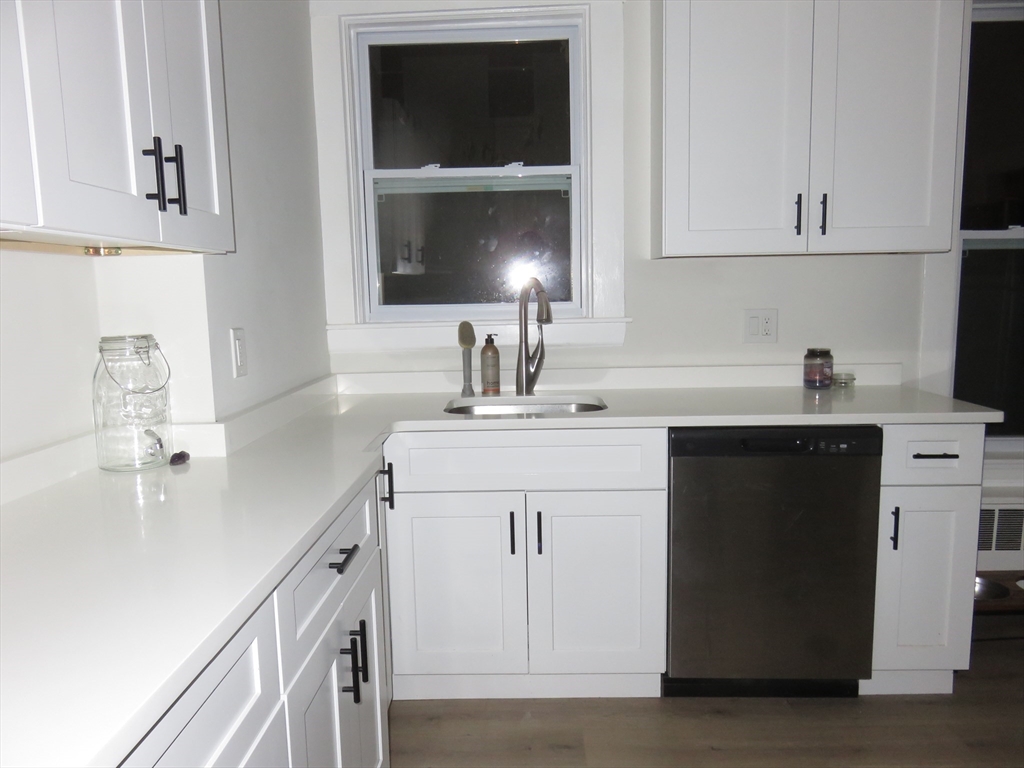 34 Harvard Street, Unit 1L Waltham, MA 02453 - Photo 5 of 14