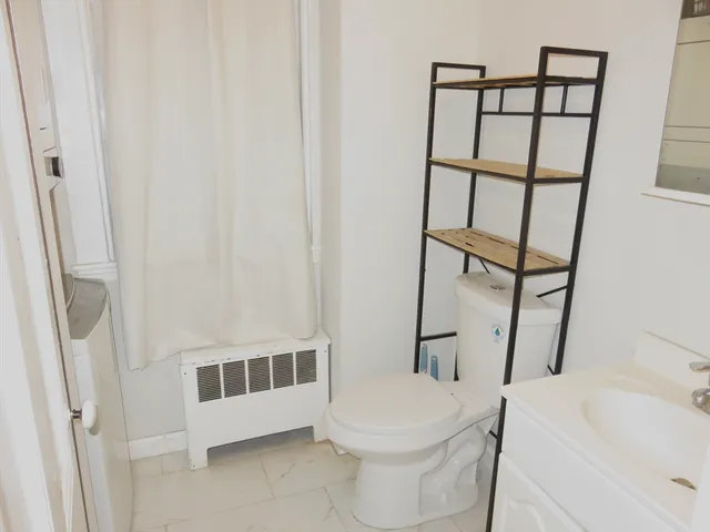 $2,000 | 34 Harvard Street, Unit 1L, Waltham, MA 02453