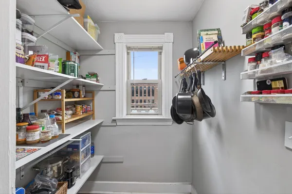 $295,000 | 823 Hardenbergh Place, St. Paul, MN 55117