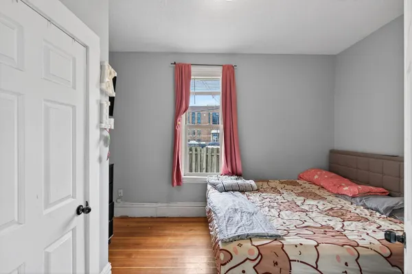 $295,000 | 823 Hardenbergh Place, St. Paul, MN 55117