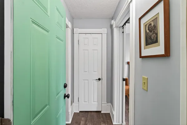 $295,000 | 823 Hardenbergh Place, St. Paul, MN 55117