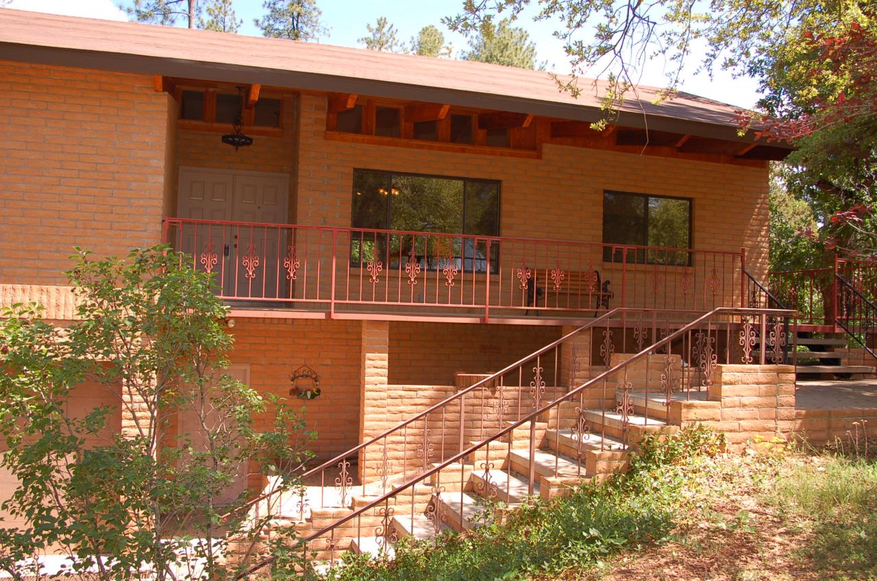 6686 Ridge Road Pine, AZ 85544 - Photo 2 of 9 Side Front