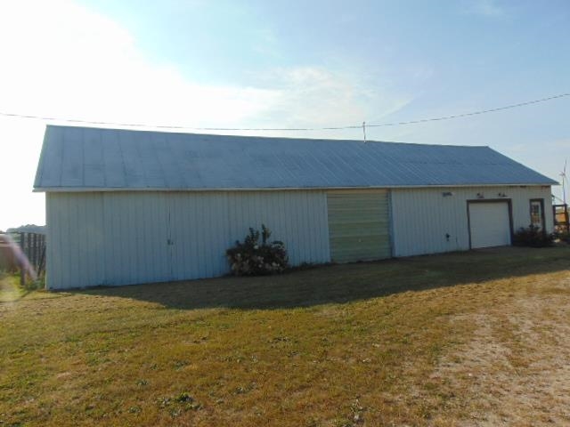 2079 West Hayes Road Ithaca, MI 48847 - Photo 4 of 66