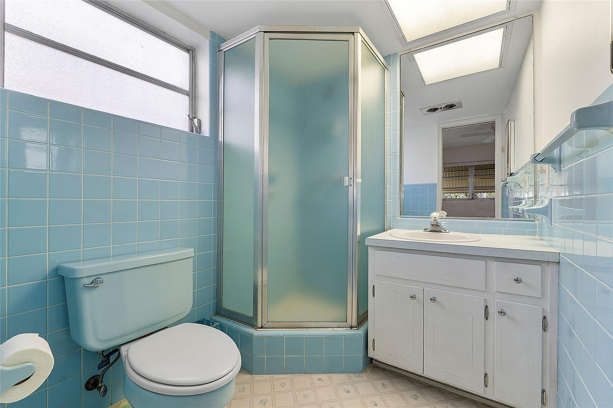 2202 Northeast 36th Street, Unit 18 Lighthouse Point, FL 33064 - Photo 10 of 14 Photo 10