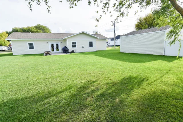 $269,900 | 109 East 5th Street, Argyle, MN 56713