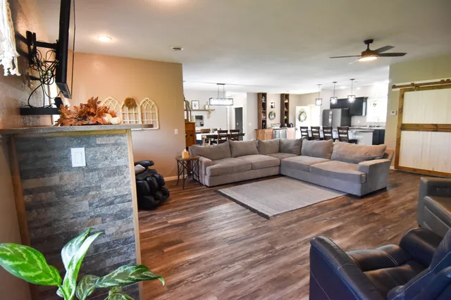 $269,900 | 109 East 5th Street, Argyle, MN 56713