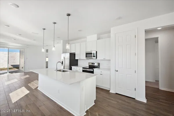 $2,200 | 7212 Red Timber Road, Jacksonville, FL 32244