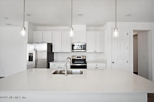 $2,200 | 7212 Red Timber Road, Jacksonville, FL 32244