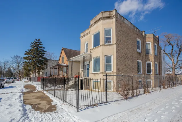 $305,000 | 18 West 109th Street, Chicago, IL 60628
