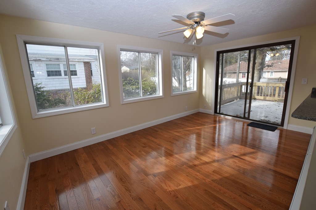23 St James Road Shrewsbury, MA 01545 - Photo 9 of 30 Gallery Image 9
