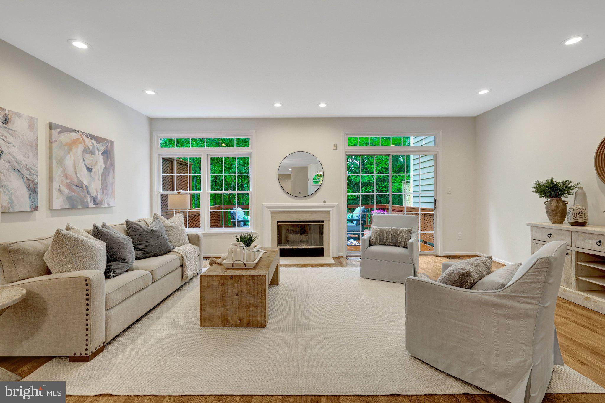 1258 Woodbrook Court Reston, VA 20194 - Photo 11 of 56 Living Room
