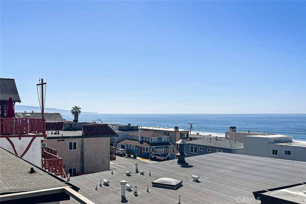 4321 Crest Drive Manhattan Beach, CA 90266 - Photo 10 of 37 an ocean view with seating space