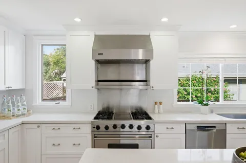 $3,195,000 | 29 Bloomfield Road, Burlingame, CA 94010