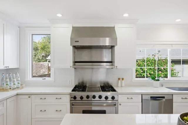 $3,195,000 | 29 Bloomfield Road, Burlingame, CA 94010