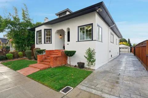 $3,195,000 | 29 Bloomfield Road, Burlingame, CA 94010