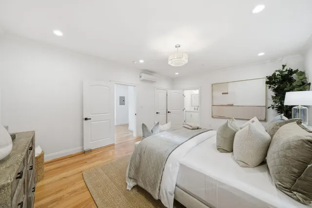 $3,195,000 | 29 Bloomfield Road, Burlingame, CA 94010