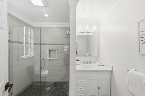 $3,195,000 | 29 Bloomfield Road, Burlingame, CA 94010