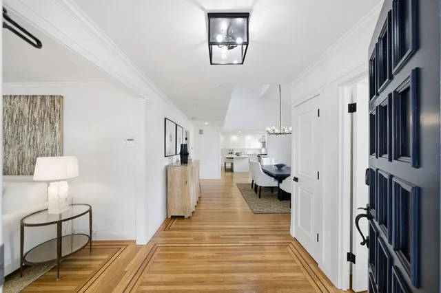 $3,195,000 | 29 Bloomfield Road, Burlingame, CA 94010