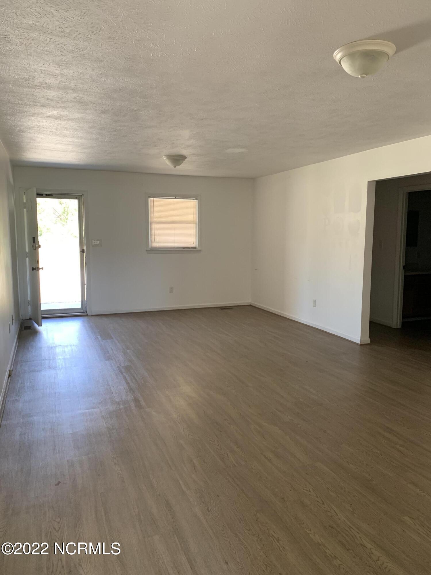 21800 Old Wire Road, Unit G Wagram, NC 28396 - Photo 4 of 7 IMG_8539