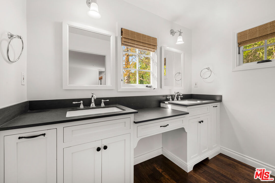 1849 Benecia Avenue Los Angeles, CA 90025 - Photo 27 of 59