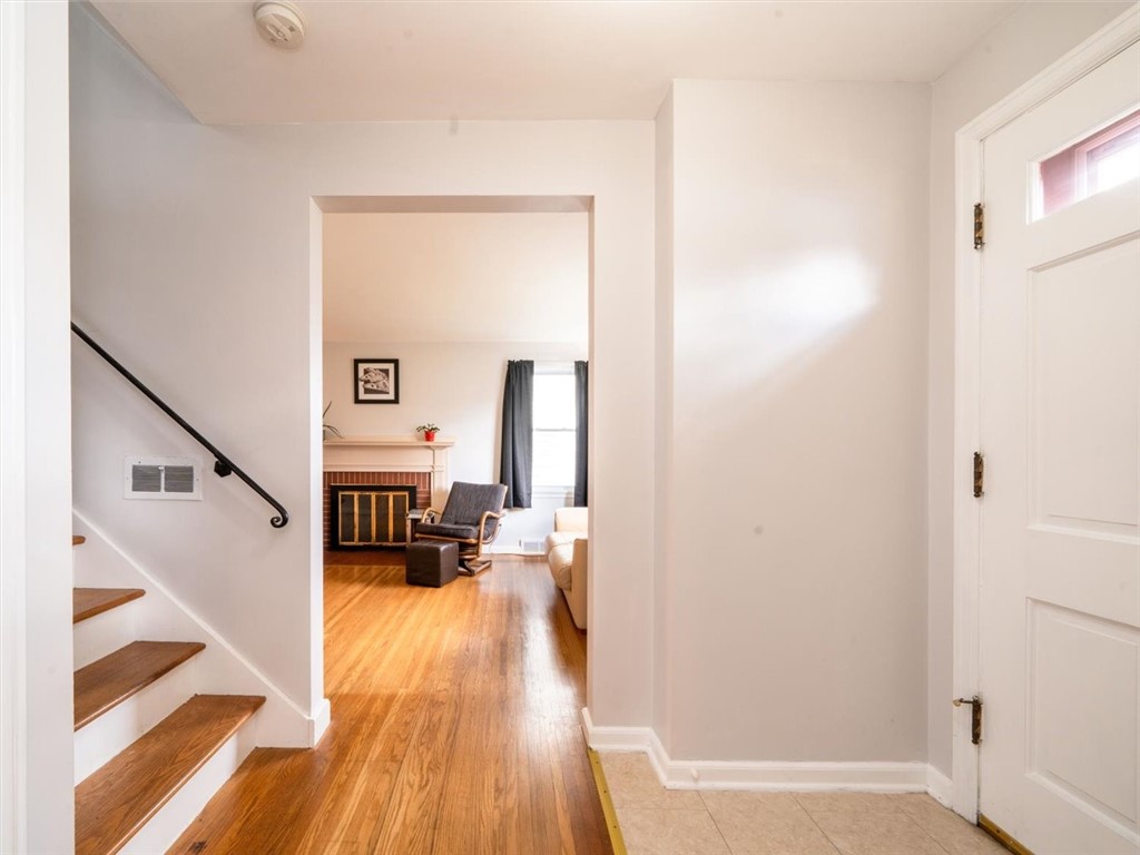 575 Beahan Road Gates, NY 14624 - Photo 4 of 27