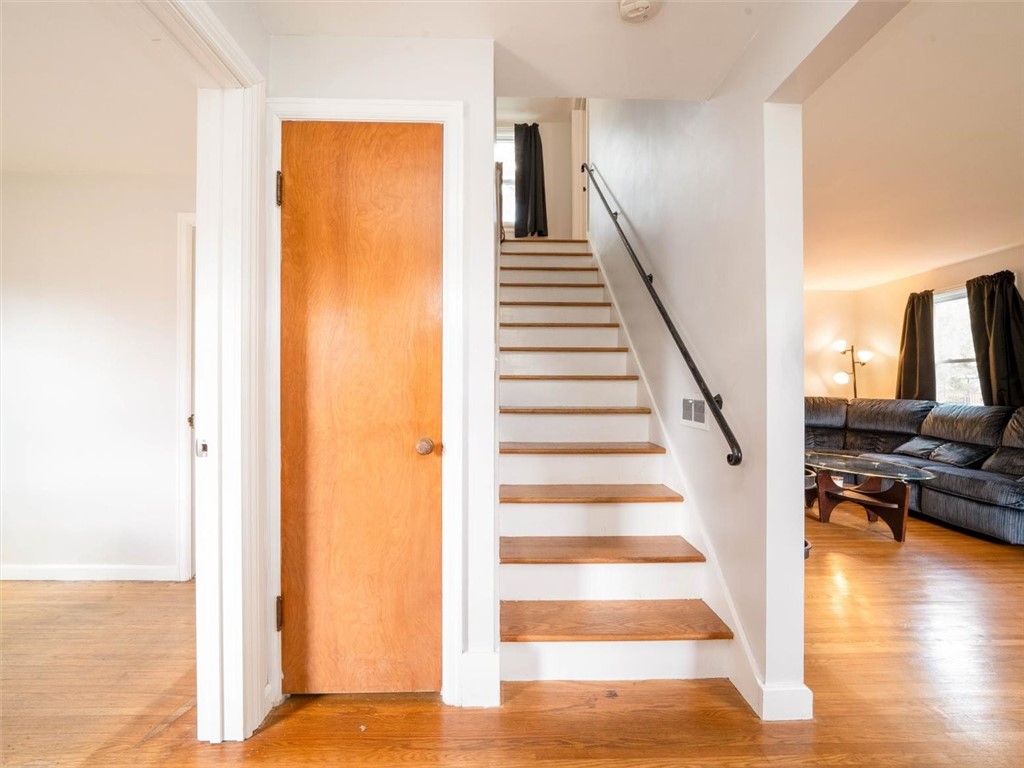 575 Beahan Road Gates, NY 14624 - Photo 5 of 27