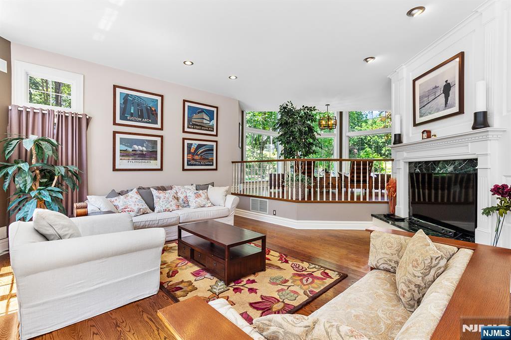 801 Shore Drive Butler, NJ 07405 - Photo 13 of 50