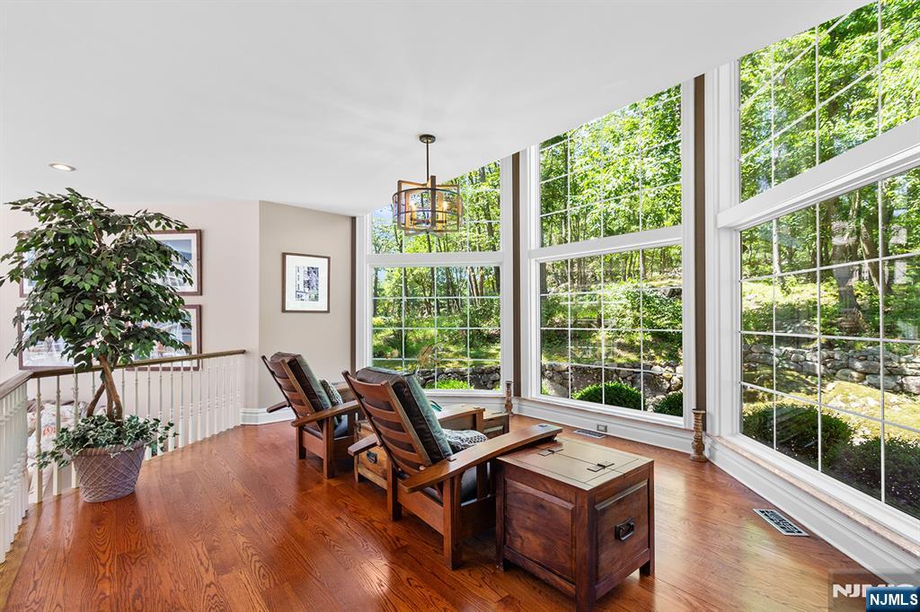 801 Shore Drive Butler, NJ 07405 - Photo 15 of 50