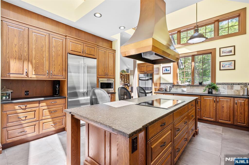 801 Shore Drive Butler, NJ 07405 - Photo 20 of 50