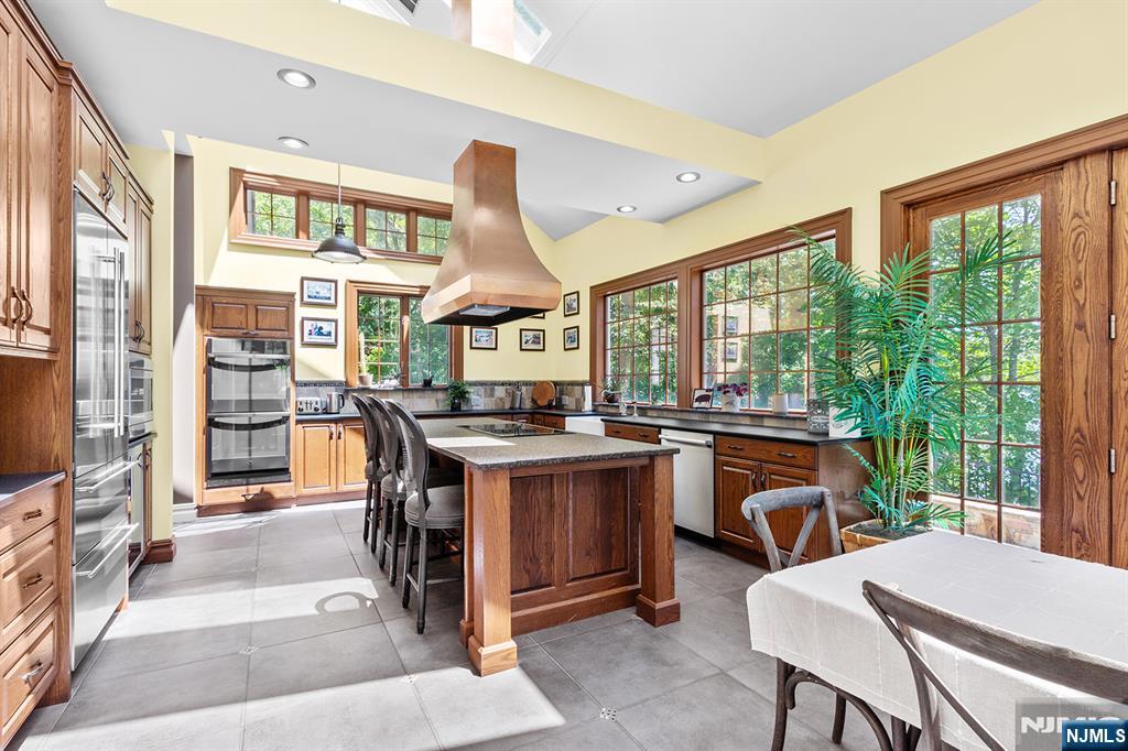 801 Shore Drive Butler, NJ 07405 - Photo 22 of 50