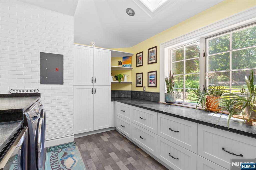 801 Shore Drive Butler, NJ 07405 - Photo 24 of 50