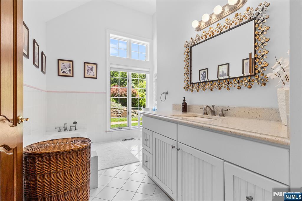 801 Shore Drive Butler, NJ 07405 - Photo 33 of 50