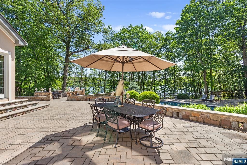 801 Shore Drive Butler, NJ 07405 - Photo 43 of 50