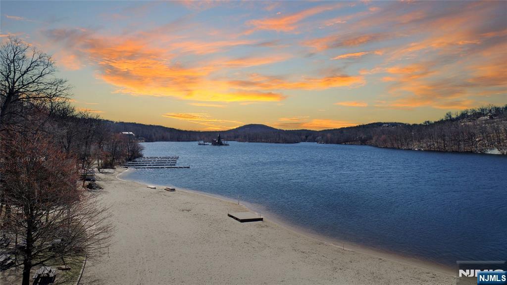 801 Shore Drive Butler, NJ 07405 - Photo 49 of 50